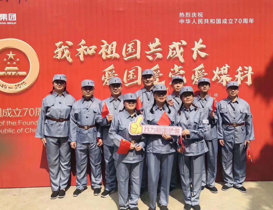 大衣怎么穿能穿出高级感？游戏画面