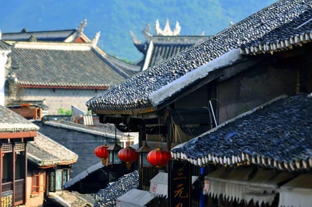 大衣怎么穿能穿出高级感？游戏画面